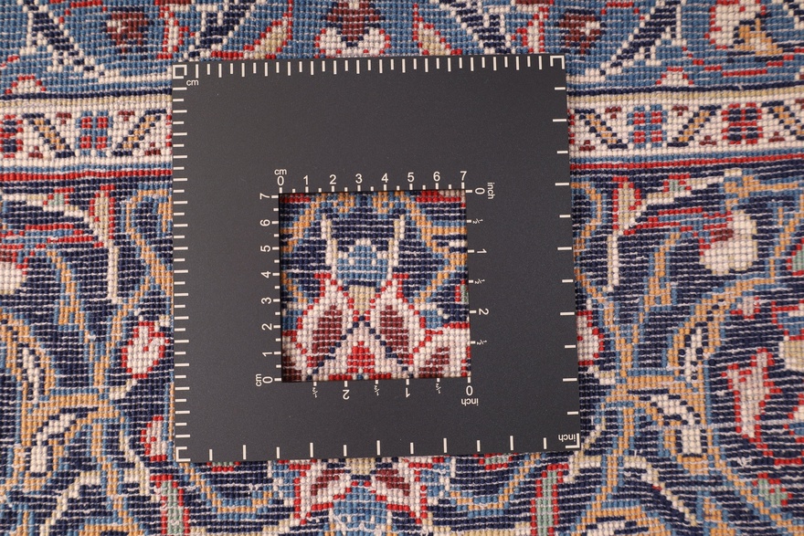 Sarouk Carpet  320x225