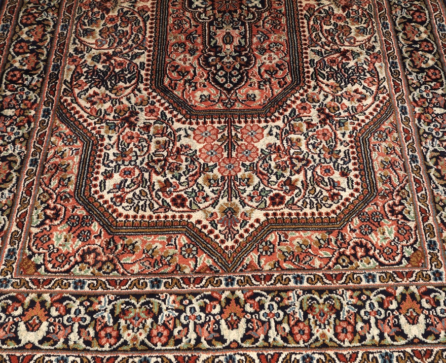 Kashmir Silk Carpet 122x83