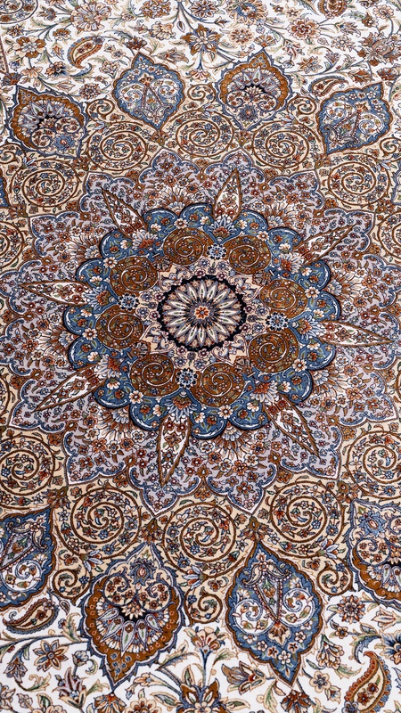 Qom  Dahlia Carpet 300x200