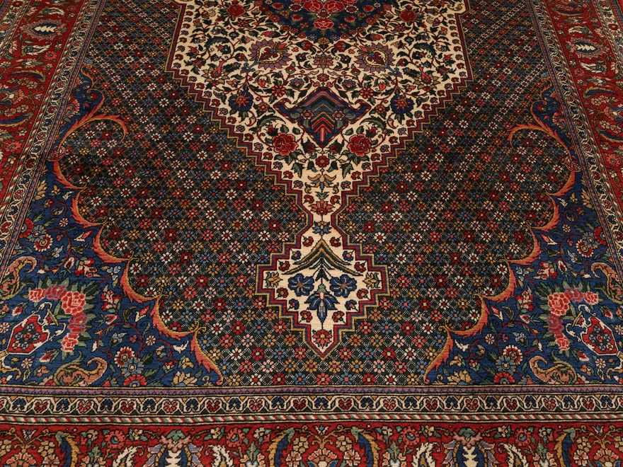 Bakhtiari Carpet 319x206