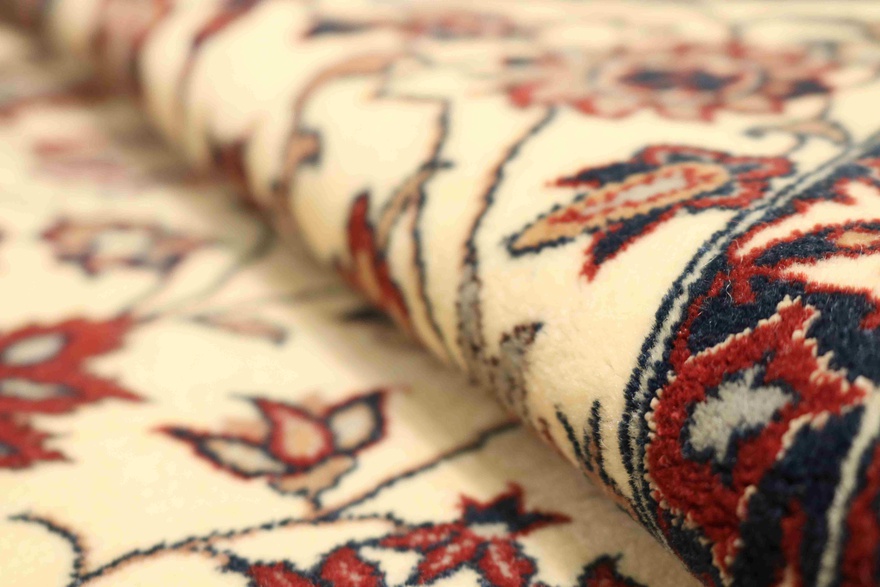 Isfahan Carpet 152x107