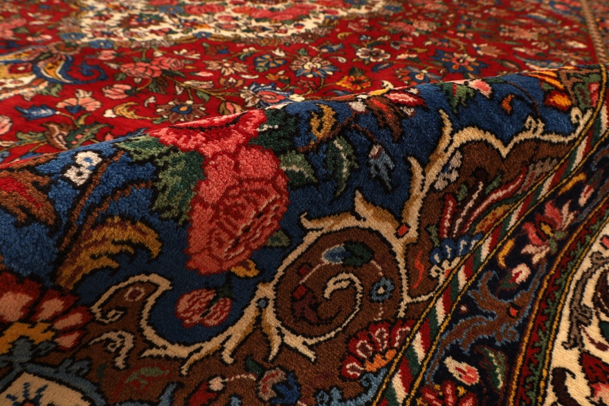 Bakhtiari Carpet  360x255
