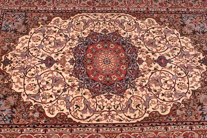 Isfahan Carpet 162x115