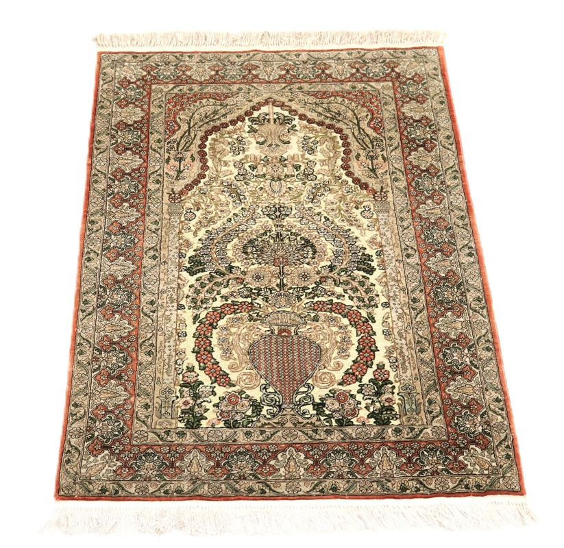 Herike Silk Carpet 125x77