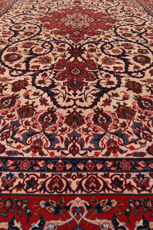 Antique Isfehan Carpet 454x296