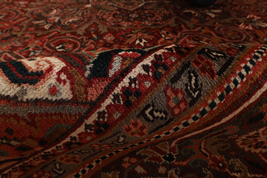 Heriz Carpet  329x239