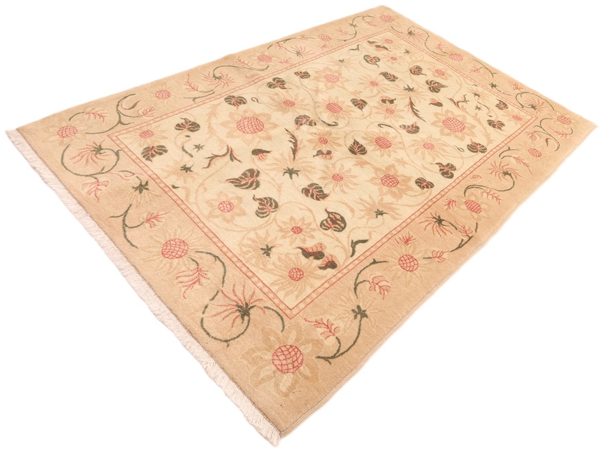 Sarough Carpet   208x135