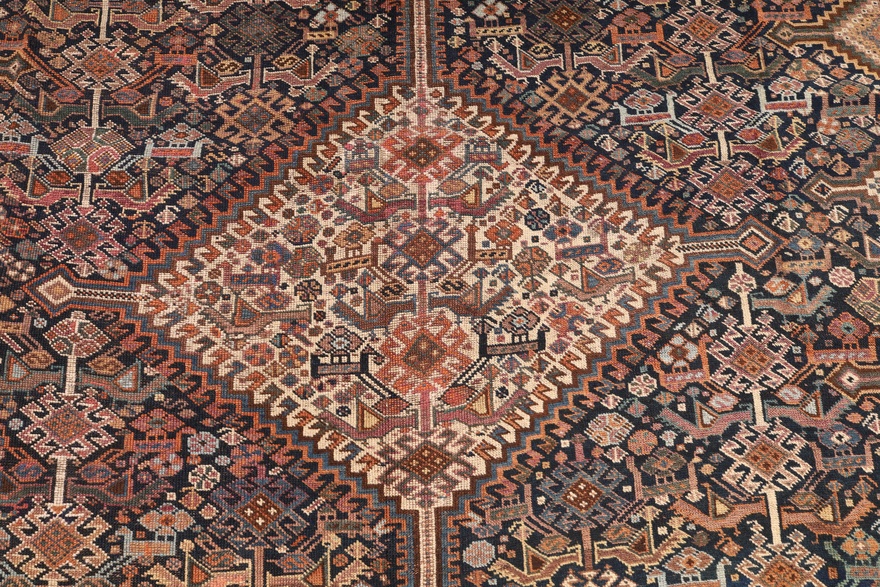 Antique Ghashghai  Carpet  287x195