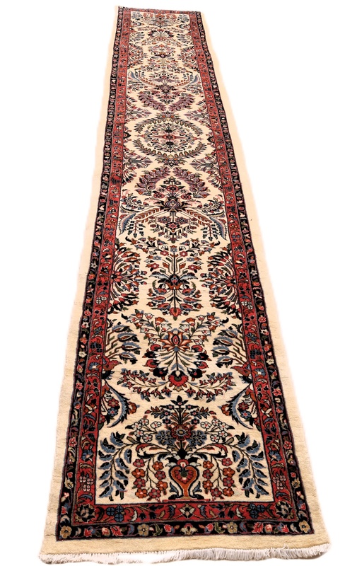 Sarouk Carpet  490x82