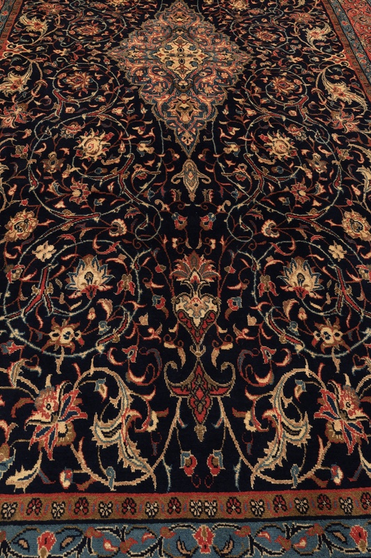 Sarouk Carpet  382x210