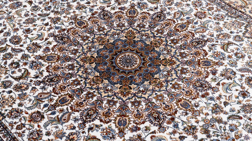 Qom  Dahlia Carpet 150x100