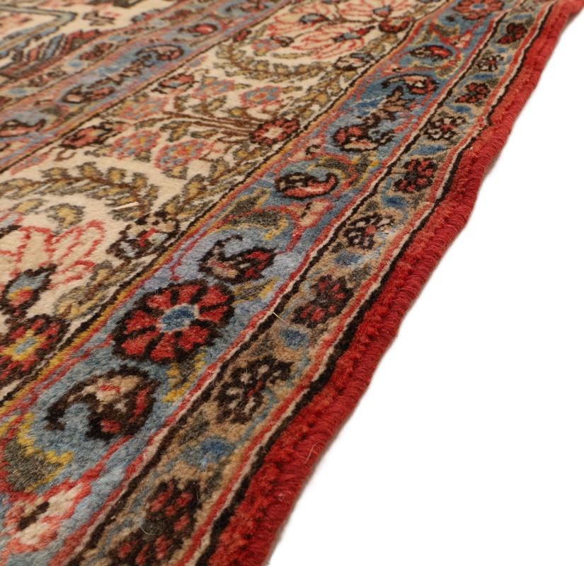 Qum Antique Carpet 325x220