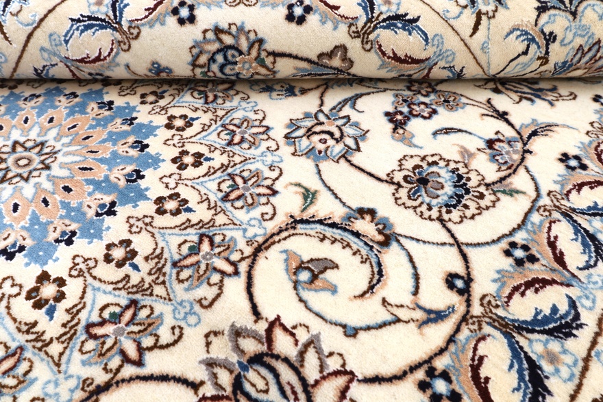 Nain 6 La Carpet 164x110