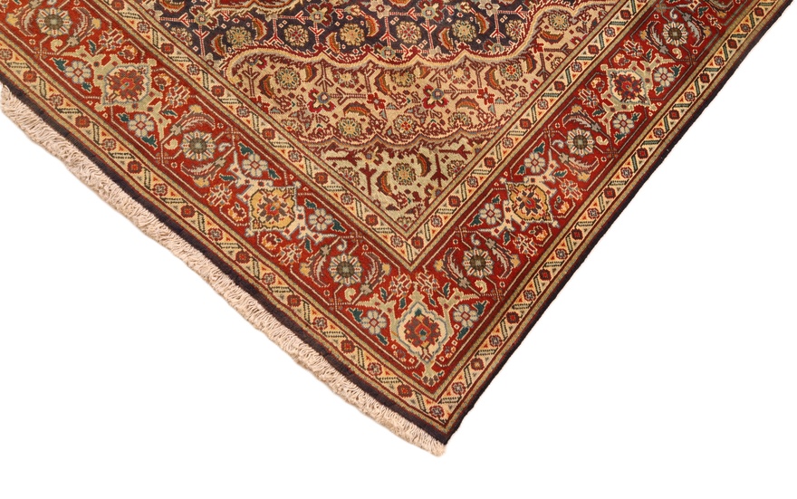 Tabriz Antique Carpet  192x141