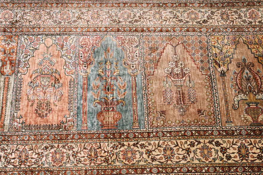 Turkie Silk  Estanbul Carpet  150x70