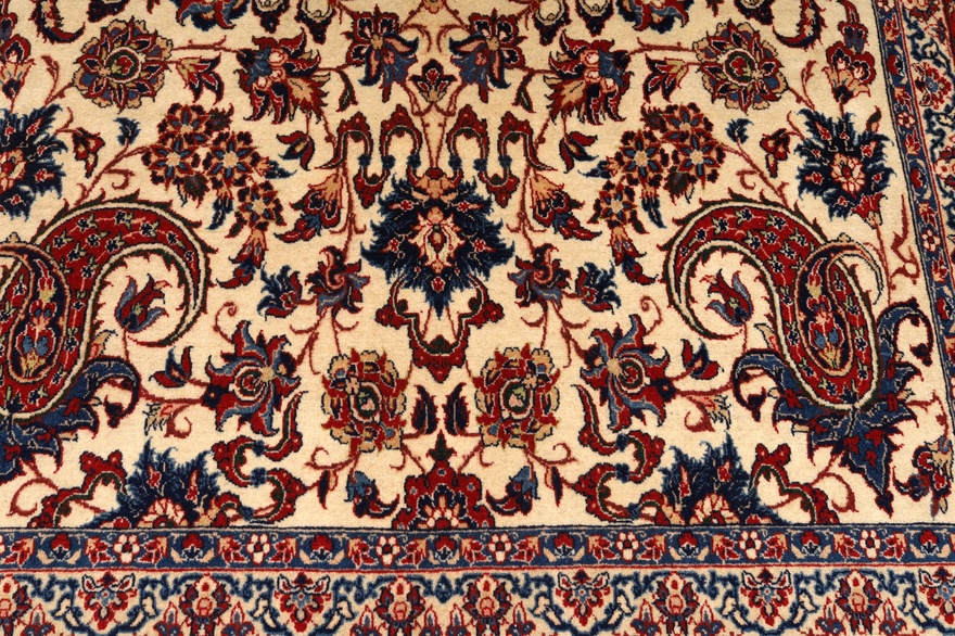 Antique ISFEHAN Carpet 225x148