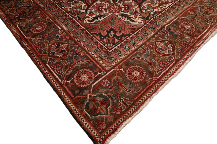 Heriz Carpet  329x239