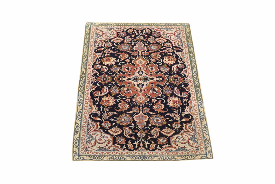 Isfahan Carpet 112x68