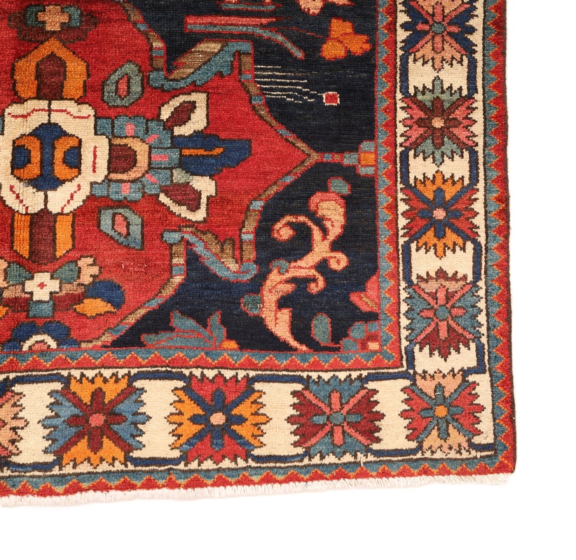 Antique BAKHTIAR Carpet  200x132