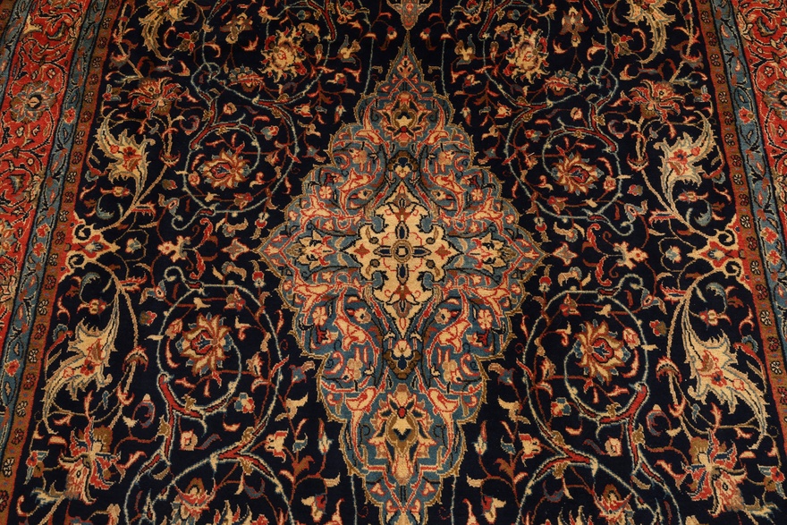 Sarouk Carpet  382x210