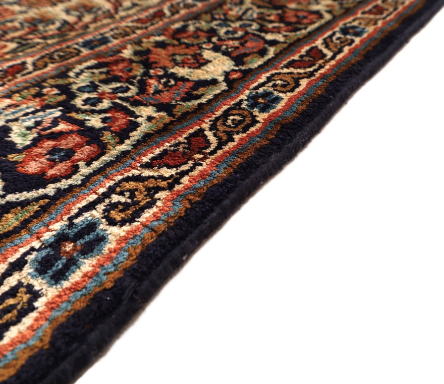 Kashmir Silk Carpet 122x83