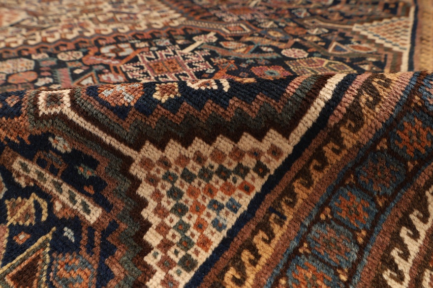 Antique Ghashghai  Carpet  287x195