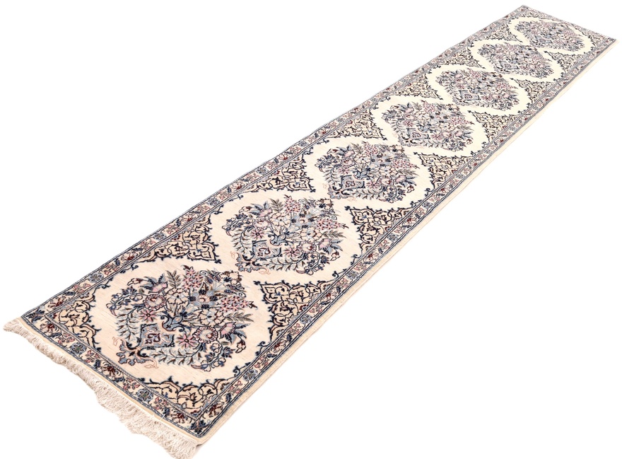 Nain 9La Carpet  395x72