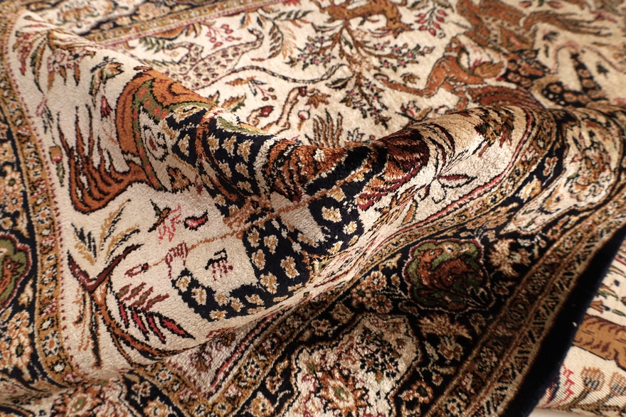 Qum Silk Carpet 160x106
