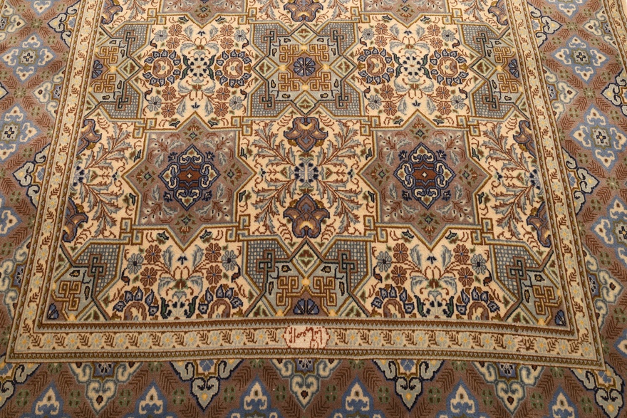 Keshan Antique Carpet 198x136