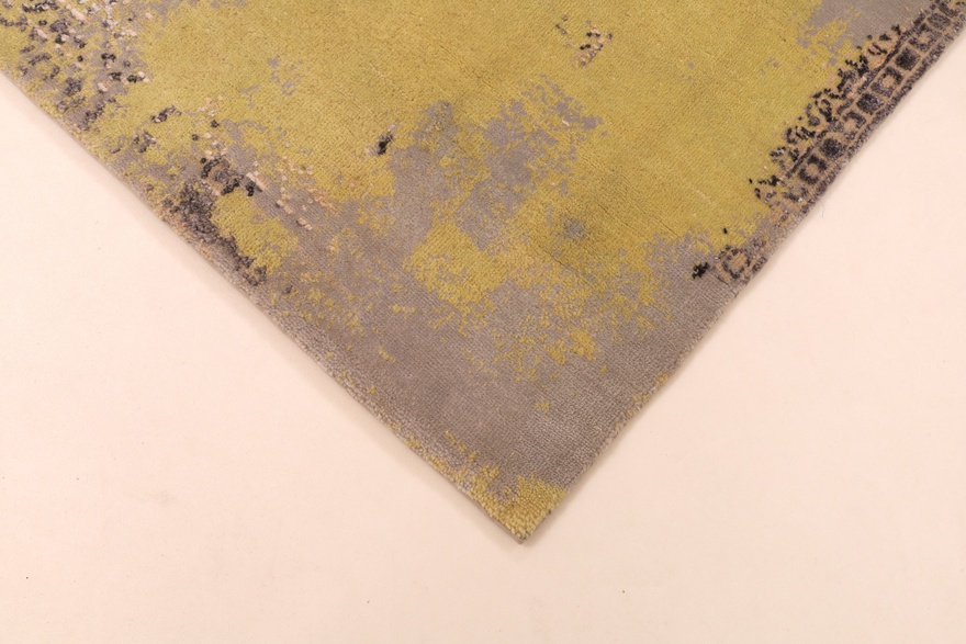 MODERN LOTUS Carpet 305x199