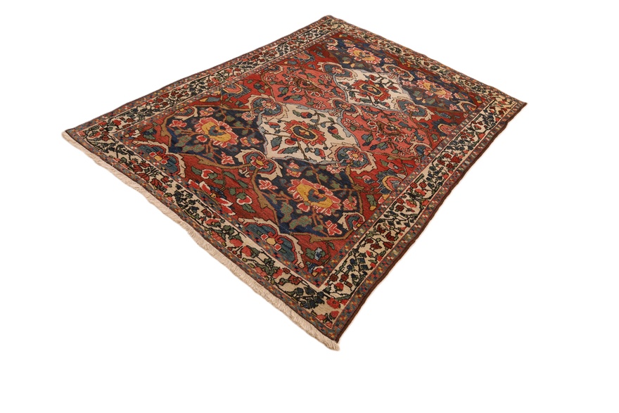 Bakhtiar Antique Carpet 200x145