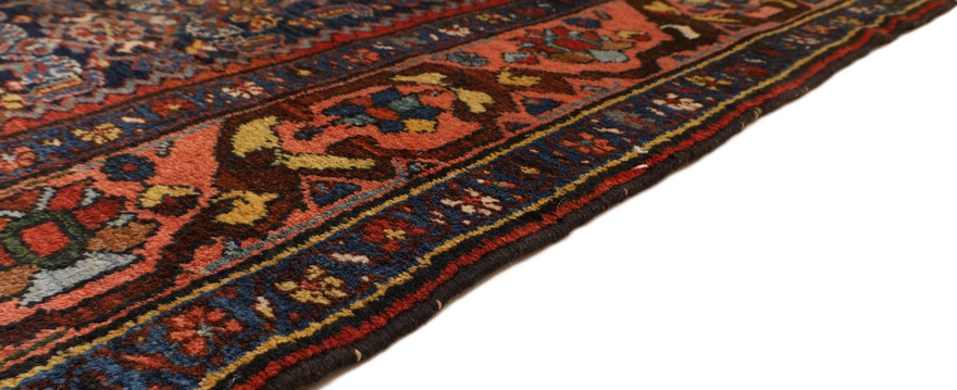 Antique Bakhtiar  Carpet  200x130