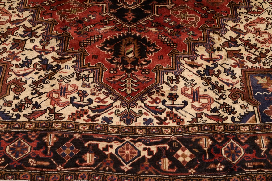 Heriz Carpet  292x256