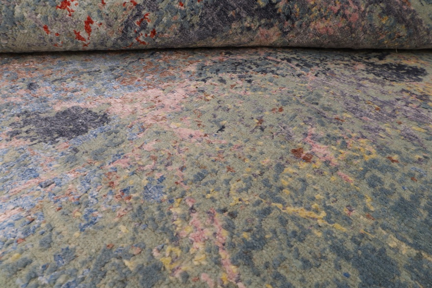 MODERN LOTUS Carpet 243x166