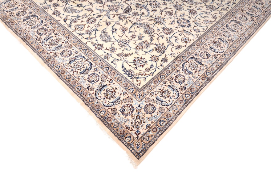 Nain9La Carpet  306x292