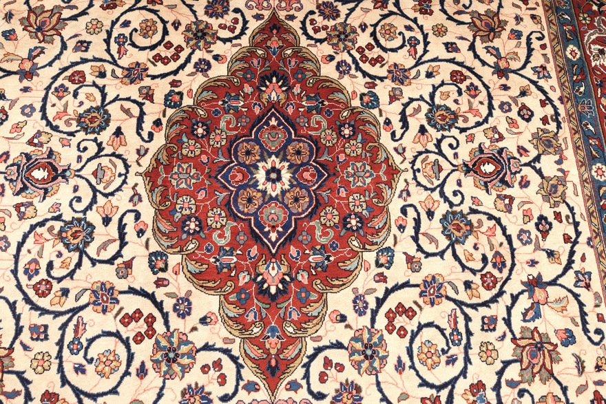 Sarouk Carpet  370x255