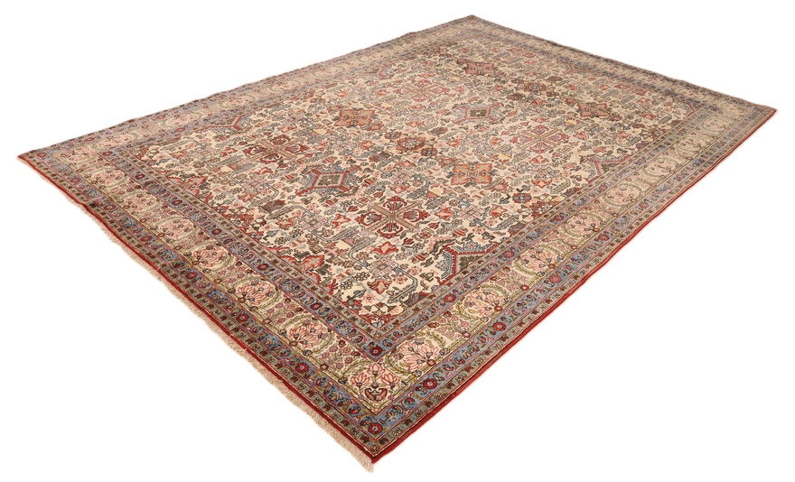 Qum Antique Carpet 325x220