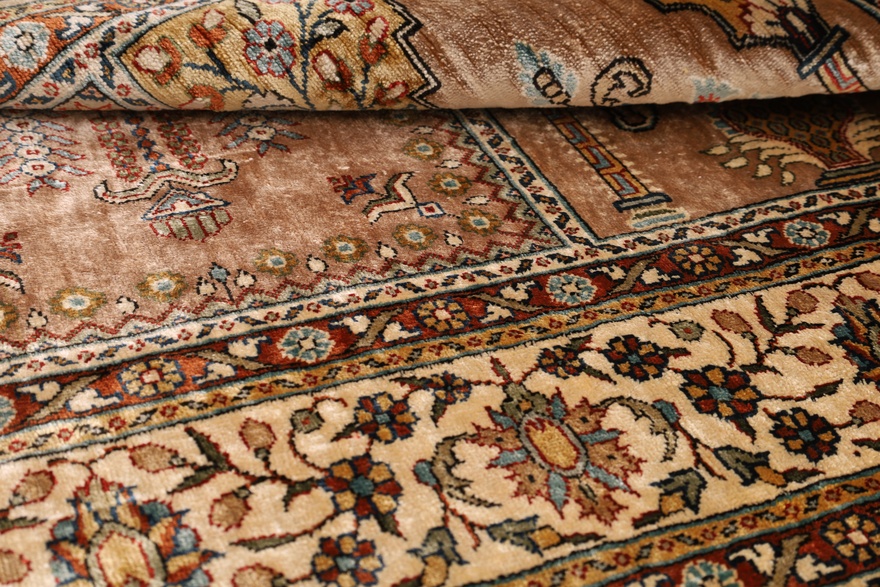 Turkie Silk  Estanbul Carpet  150x70