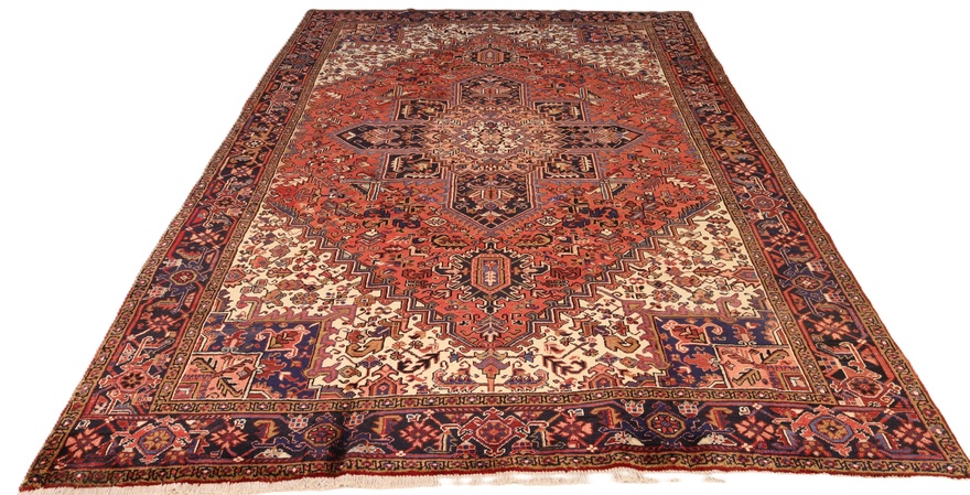 Heriz Carpet  336x245