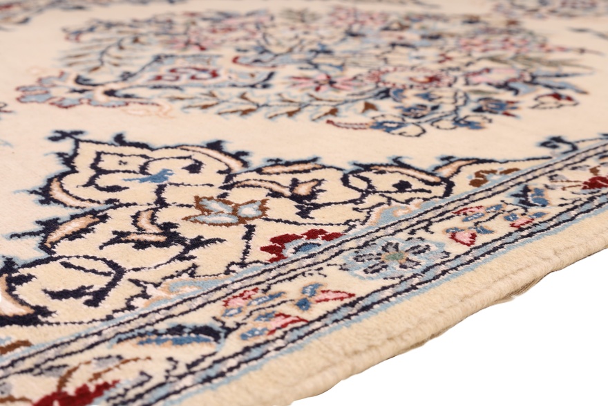 Nain 9La Carpet  395x72