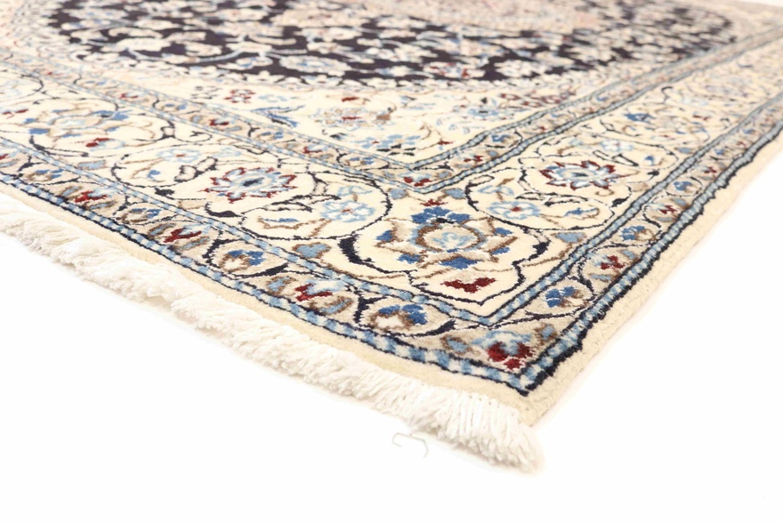 Nain 9 La Carpet 233x145