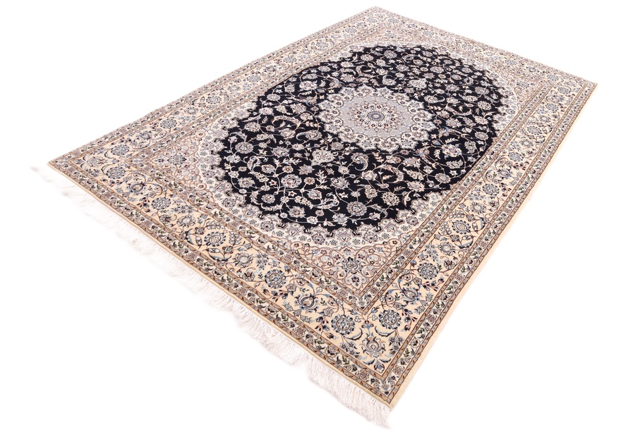 Nain 6 La Carpet 265x176