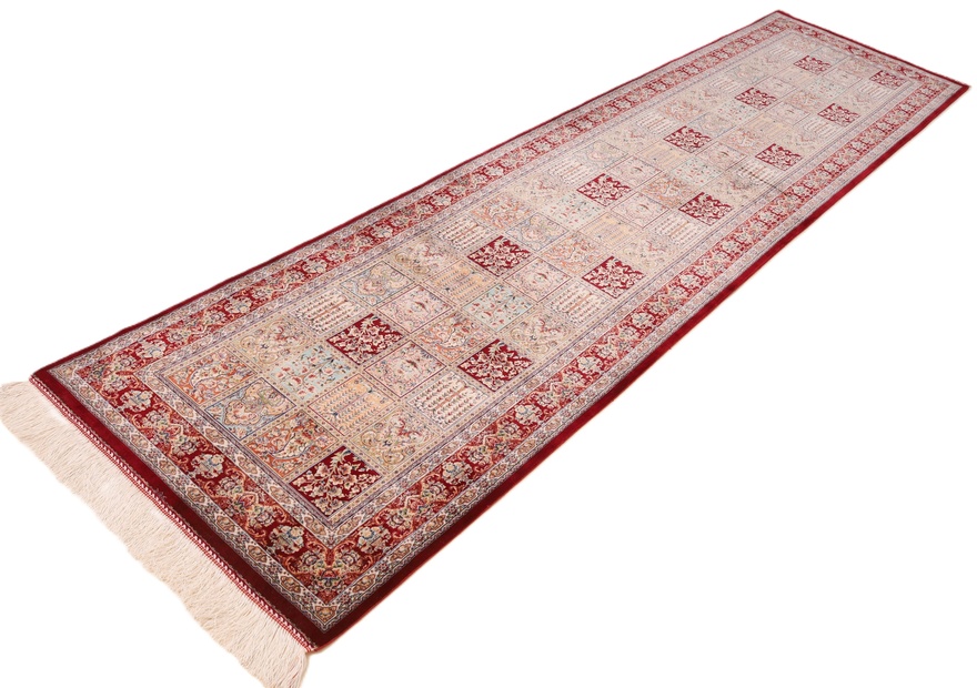 Qum Desigmer Carpet  300x75