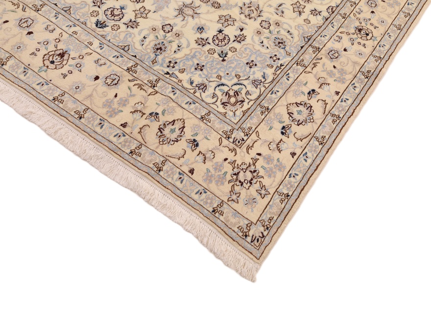 Nain 9 La Carpet  303x207