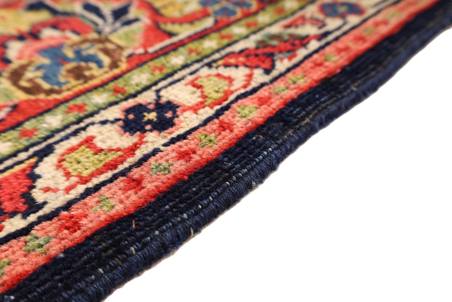 Antique Sarouk Carpet  200x134