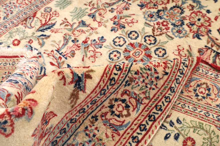 Antique Nain6La Carpet 120x74