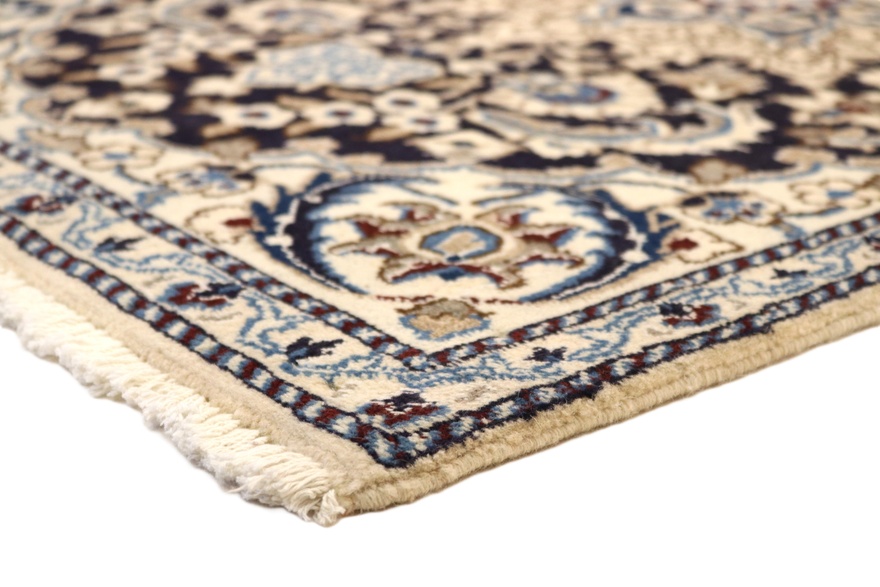 Nain Carpet 139x89