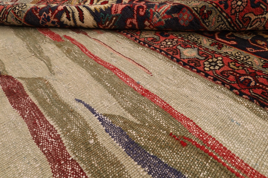 Heriz Antique Carpet 204x140