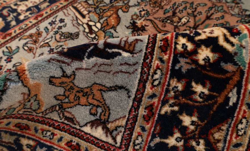 China Carpet 124x69