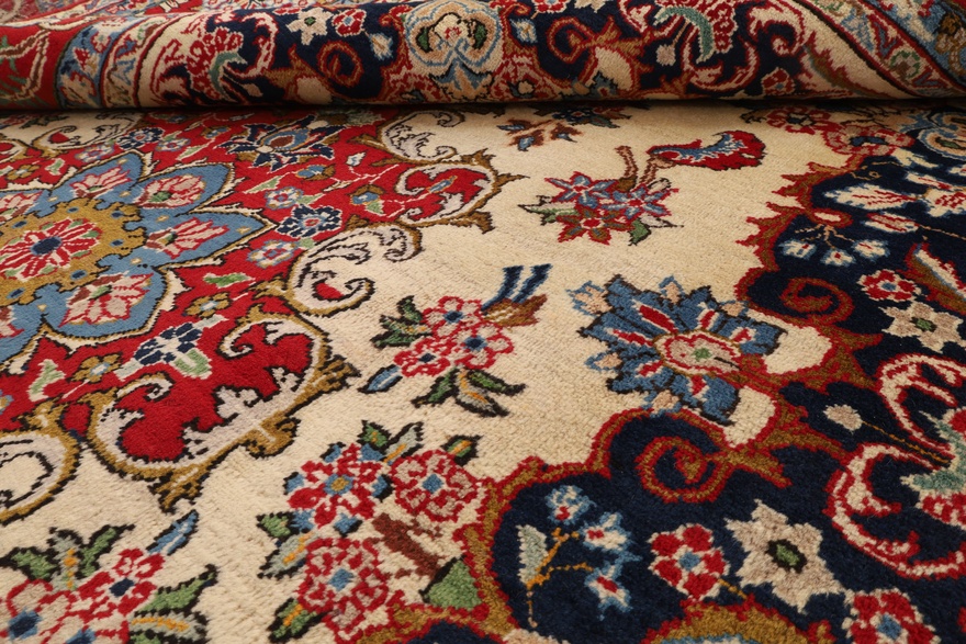Najafabad Antique Carpet 325x203